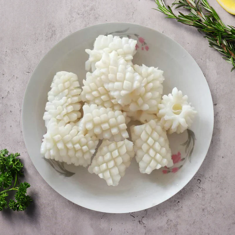 Squid tube flower/pineapple cut